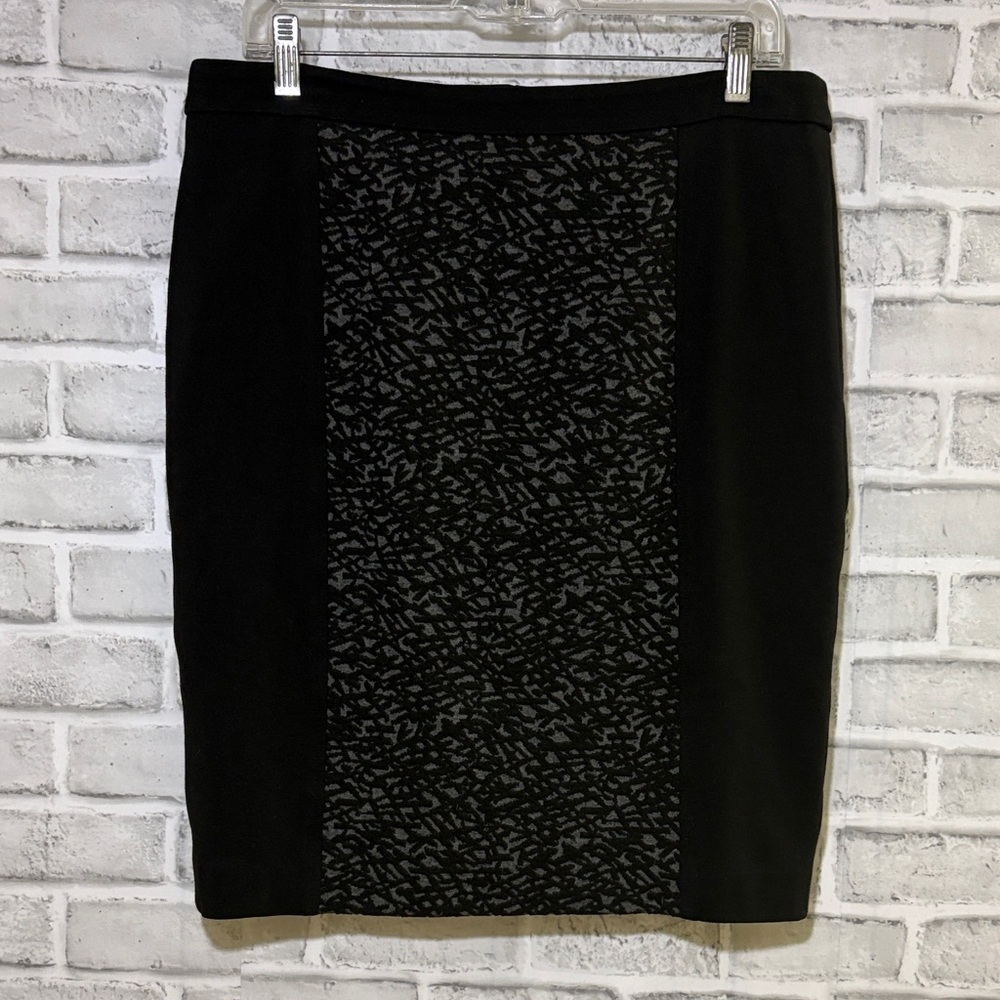 Laura Petite Black and Gray Patterned Pencil Skirt, size 10